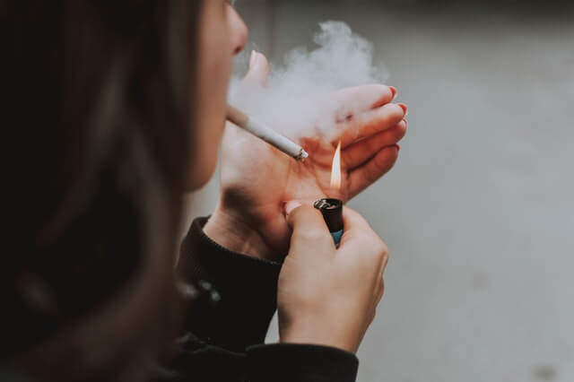 smoke dangers to adolescents