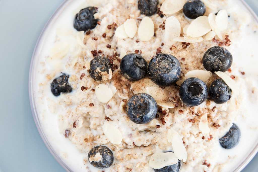 Quinoa Porridge with fruit